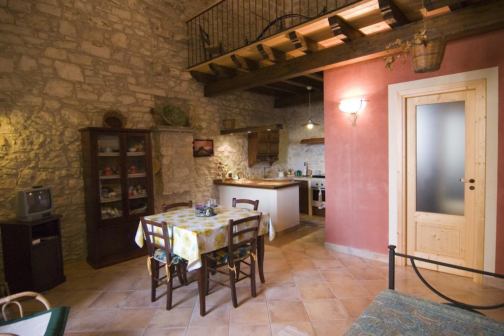 Santa Teresa Appartement Erice Kamer foto